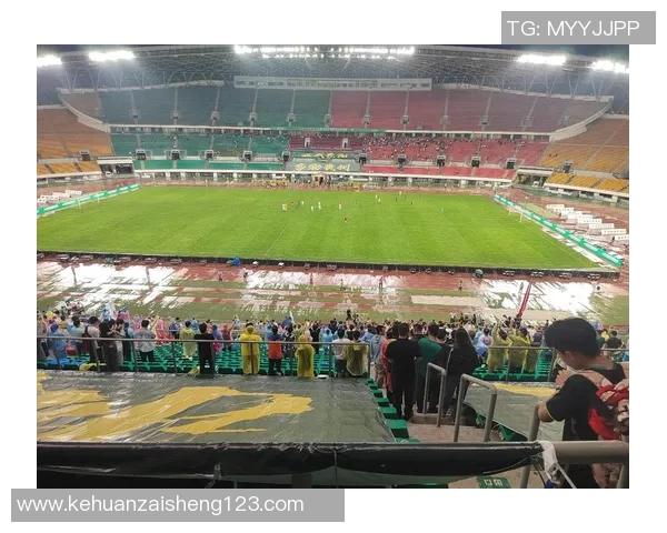 瓜亚基尔与水晶竞技的激烈对决揭示了南美足球的魅力与竞争力